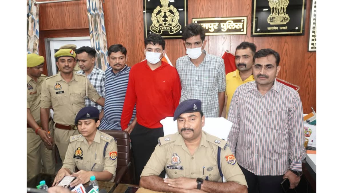मिलकखानम: कार मैकेनिक की गोली मारकर हत्या, पुलिस ने दो अभियुक्तों को असलहों संग किया गिरफ्तार